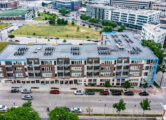 Avenir Exterior Apartments for rent Milwaukee, Wisconsin