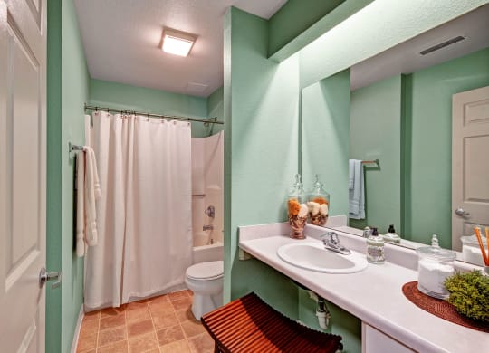 River's Cove bathroom