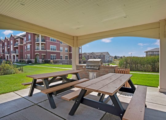 Van Buren Place Picnic Area Apartments in Sun Prairie, WI