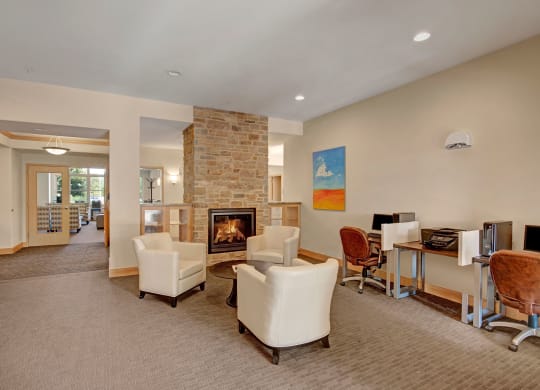 Van Buren Place Resident Lounge Apartments in Sun Prairie, WI