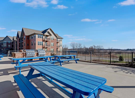 Outdoor Grilling Station at The Vue at Pinnacle Peak Apartment Homes Apartments in Fitchburg, WI