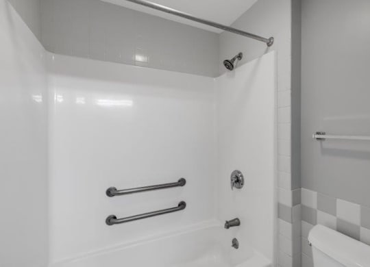 Bathtub at Haven West in Brunswick, ME