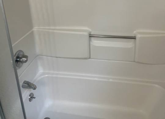 Full Sized Tub at Haven East, Brunswick, Maine