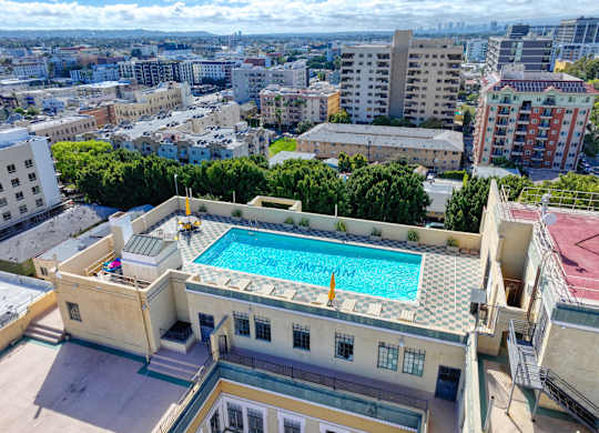 Swimming pool on the roof of the building at The Langham Apartments, Los Angeles, CA, 90005