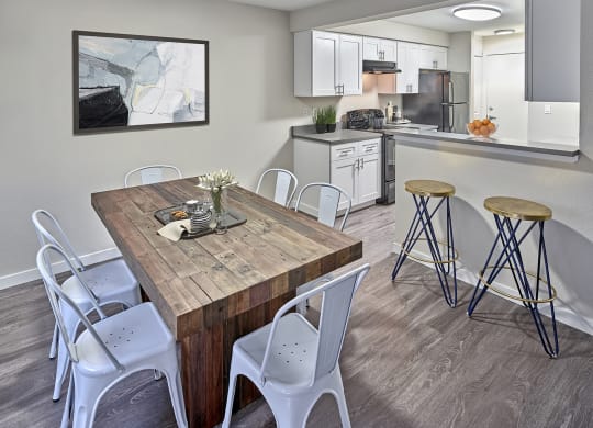 Dining Area at Arterra Apartments, Washington