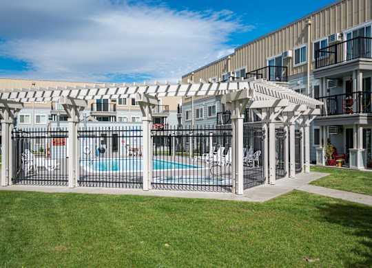 Sunset Apartments | Outdoor Seasonal Pool