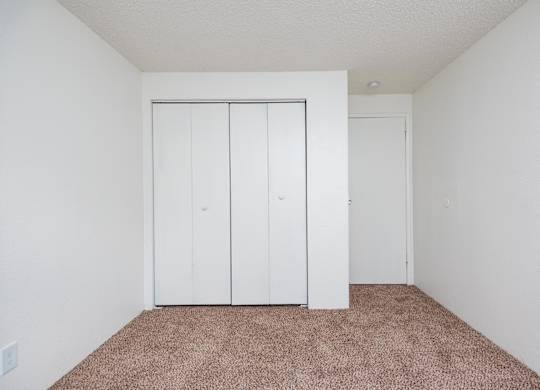 Sedona | Bedroom + Closet
