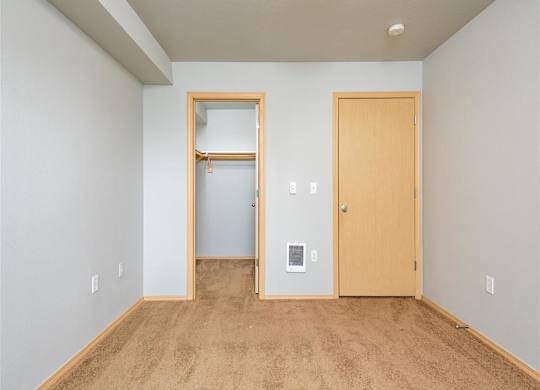 707 Communities | Tenth Street Bedroom