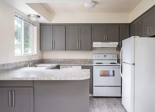 56 Commons | Kitchen