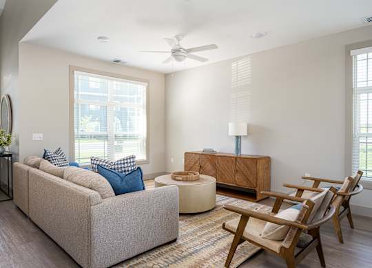 Tidewater Apartments | Living Room