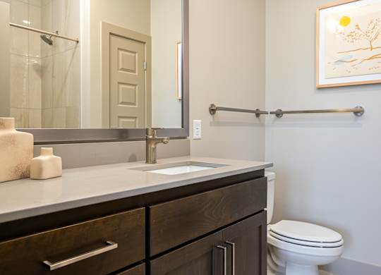 Tidewater Apartments | Bathroom