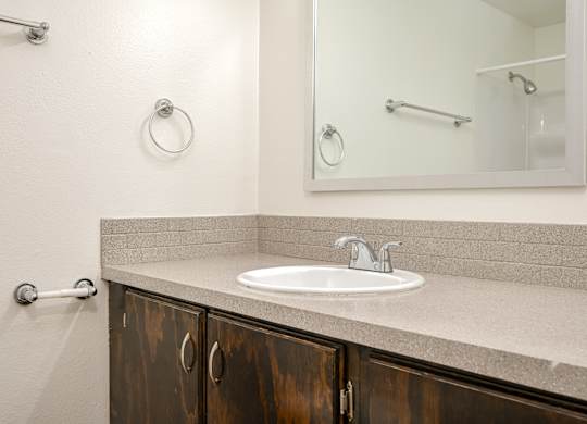 Americana | Bathroom