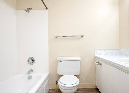 Sunset Apartments | Bathroom
