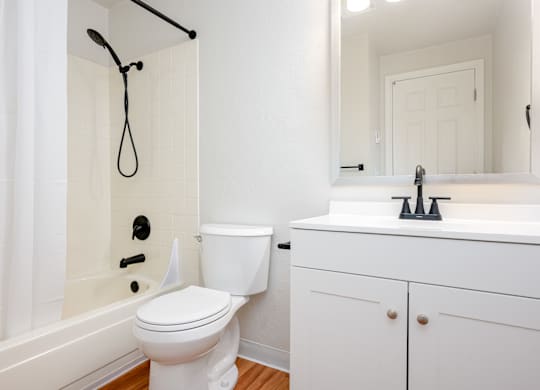 Pacific Village | Bathroom