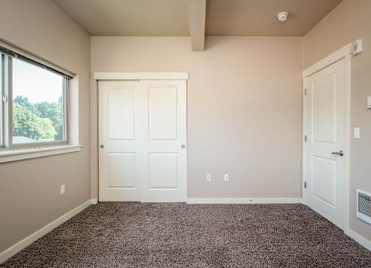 56 Commons | Bedroom