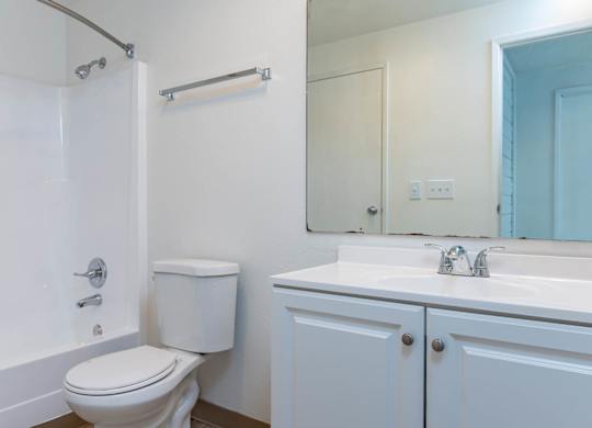Sedona | One Bedroom Bathroom