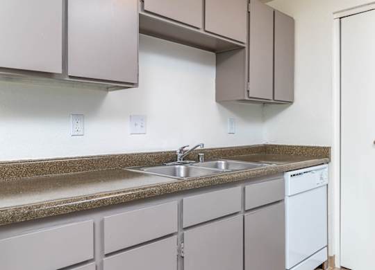 Sedona | One Bedroom Kitchen