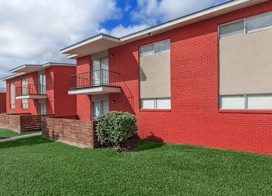 Green Outdoor Spaces at Boston Woods Apartments, San Antonio TX