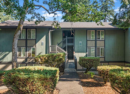 Yard at Timbre Apartments, Washington, 98499