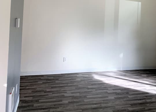 Steilacoom Apartments - Harbor Oaks Apartments - Living Room