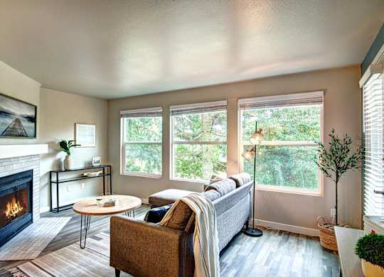 Everett Apartments-  The Lynx Apartments Livingroom at The Lynx Apartments, Everett, 98204