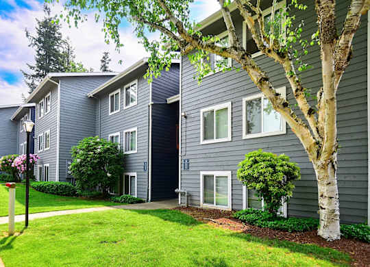 Building Exterior at Inlet View Apartments, Silverdale, WA, 98383