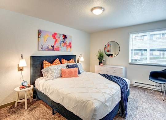 Bedroom at Inlet View Apartments, Washington, 98383