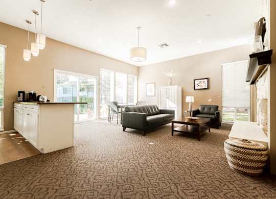 Lakewood Apartments - Arbor Pointe Apartments - Clubhouse 2