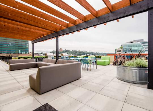 Rooftop Deck at Icon Apartments, Seattle