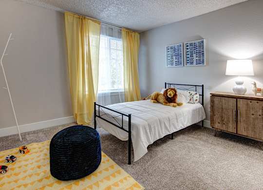 Lakewood Apartments - MOD 83 Apartments - Bedroom 3