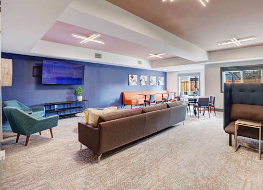 Northgate - Row on Third - Co-Work Lounge
