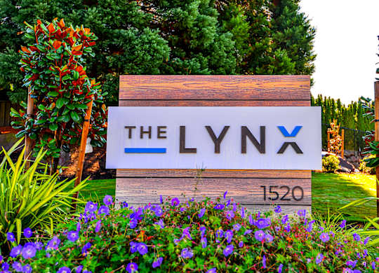 The Lynx Front Entrance Sign at The Lynx Apartments, Washington, 98204