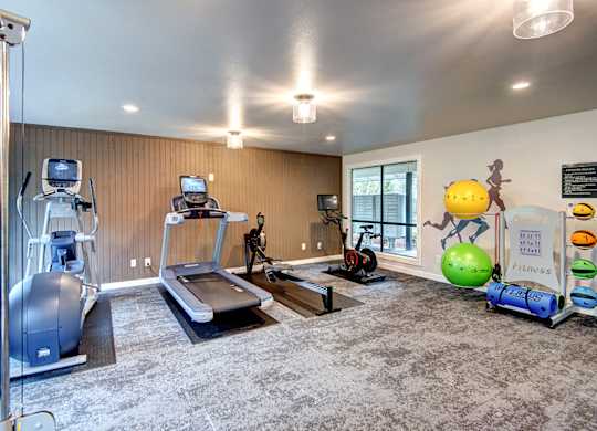 Lakewood apartments-Timbre Heights- gym