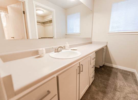 Vanity at Cambridge on Seventh, Puyallup
