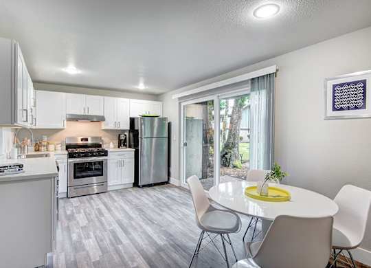 Lakewood apartments-Timbre Heights- kitchen