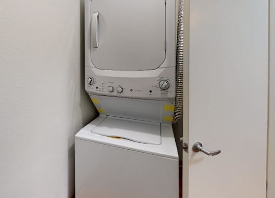 Washer Dryer at The Aviator, Renton, WA, 98055
