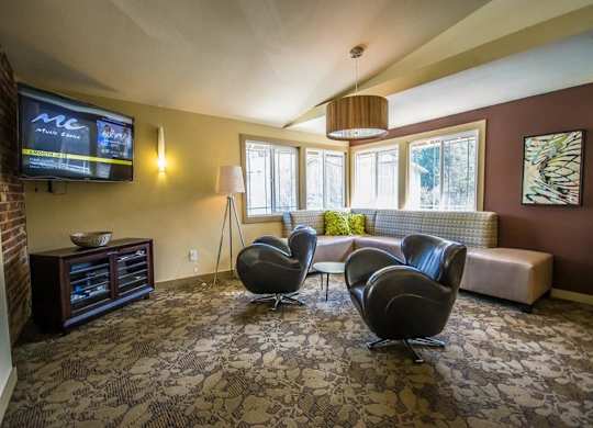 living area at Creekside Apartments, Issaquah