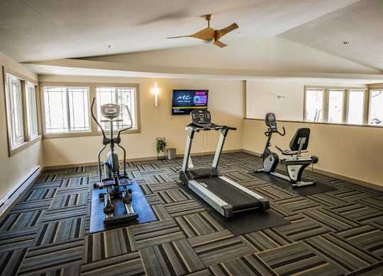 gym at Creekside Apartments, Washington, 98027
