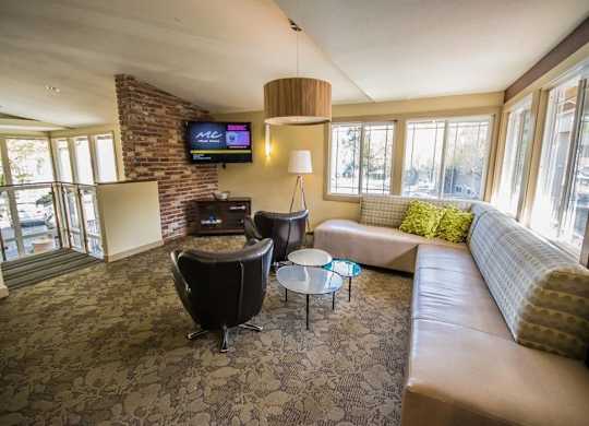  living area at Creekside Apartments, Washington, 98027