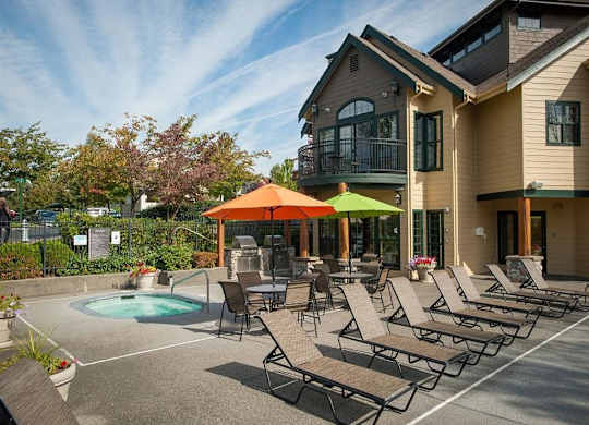 Patio at Deer Creek Apartments, Puyallup, Washington