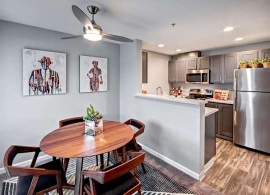 Dining at Deer Creek Apartments, Puyallup, Washington