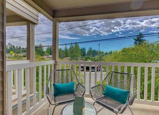 Seattle Apartments- Mosaic on Greenwood-exterior- patio