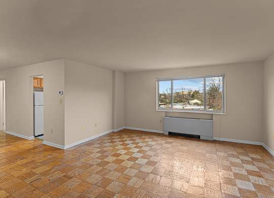 Large Vacant Living Area at Kensington House, Kensington, MD 20895