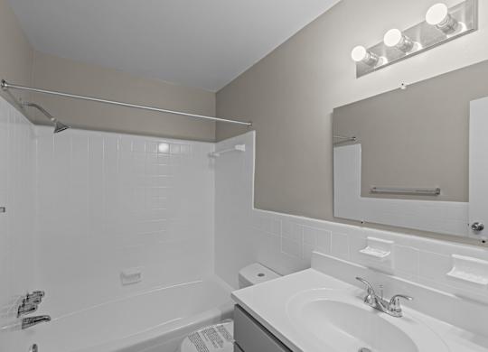 Bathroom With Bathtub at Kensington House, Maryland 20895
