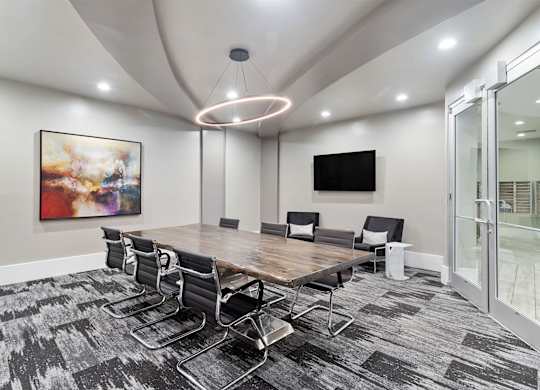 Mallory Square - Apartments near John Hopkins University - conference room