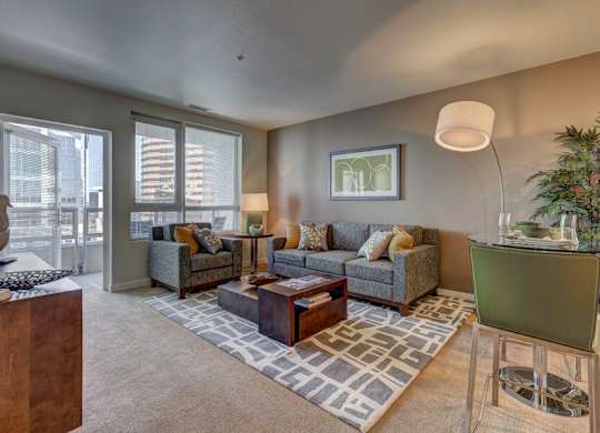 Downtown Bellevue apartments for rent near Microsoft - Metro 112 Apartments - balcony