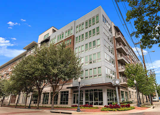 State Thomas Dallas Apartments for Rent - Stella Apartments - Exterior