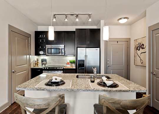 StoneLedge Apartments - Granite or Quartz countertops - Apartments near DFW Airport