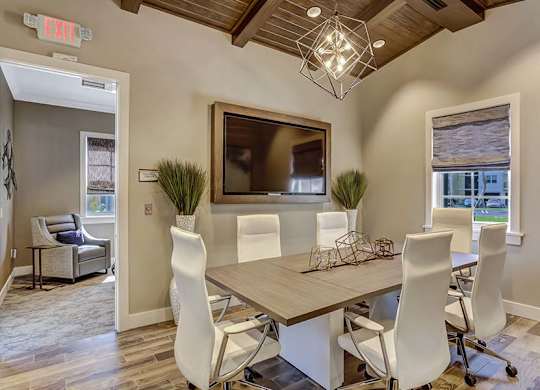 The District Boynton - Apartments in Palm Beach County - business center