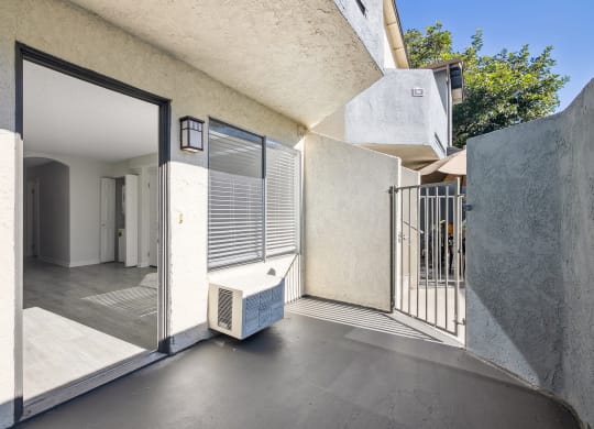 Waterleaf Apartment Patio